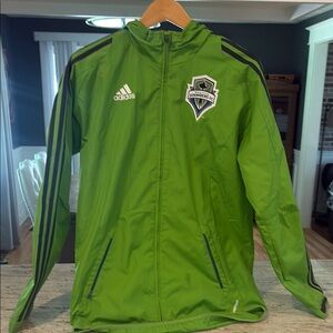 Adidas Men’s Seattle Sounders FC Green Windbreaker with Team Crest